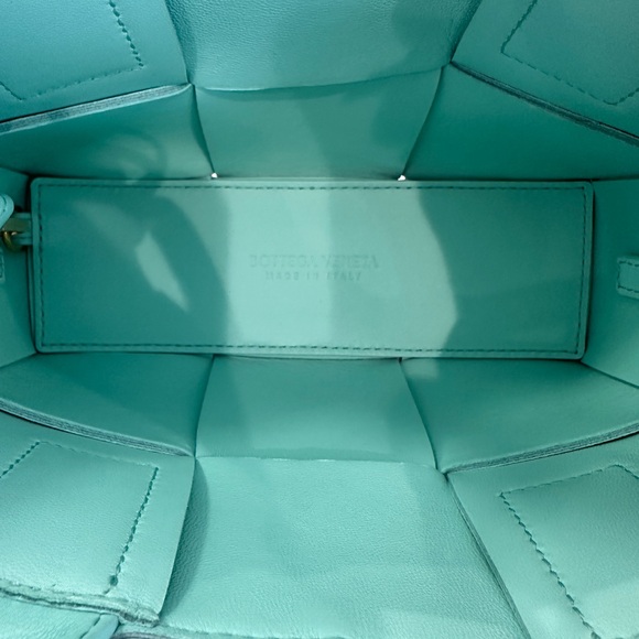 Bottega Veneta Mini Arco Tote Bag - Picture 6 of 11